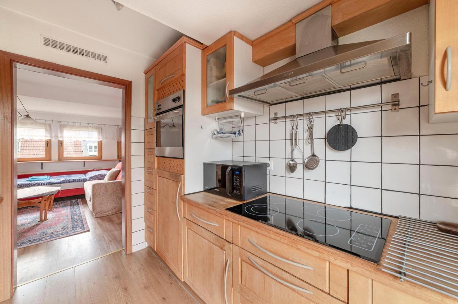 Cozy Villa With Garden, Balcony And Parking Area In Duesseldorf Luaran gambar