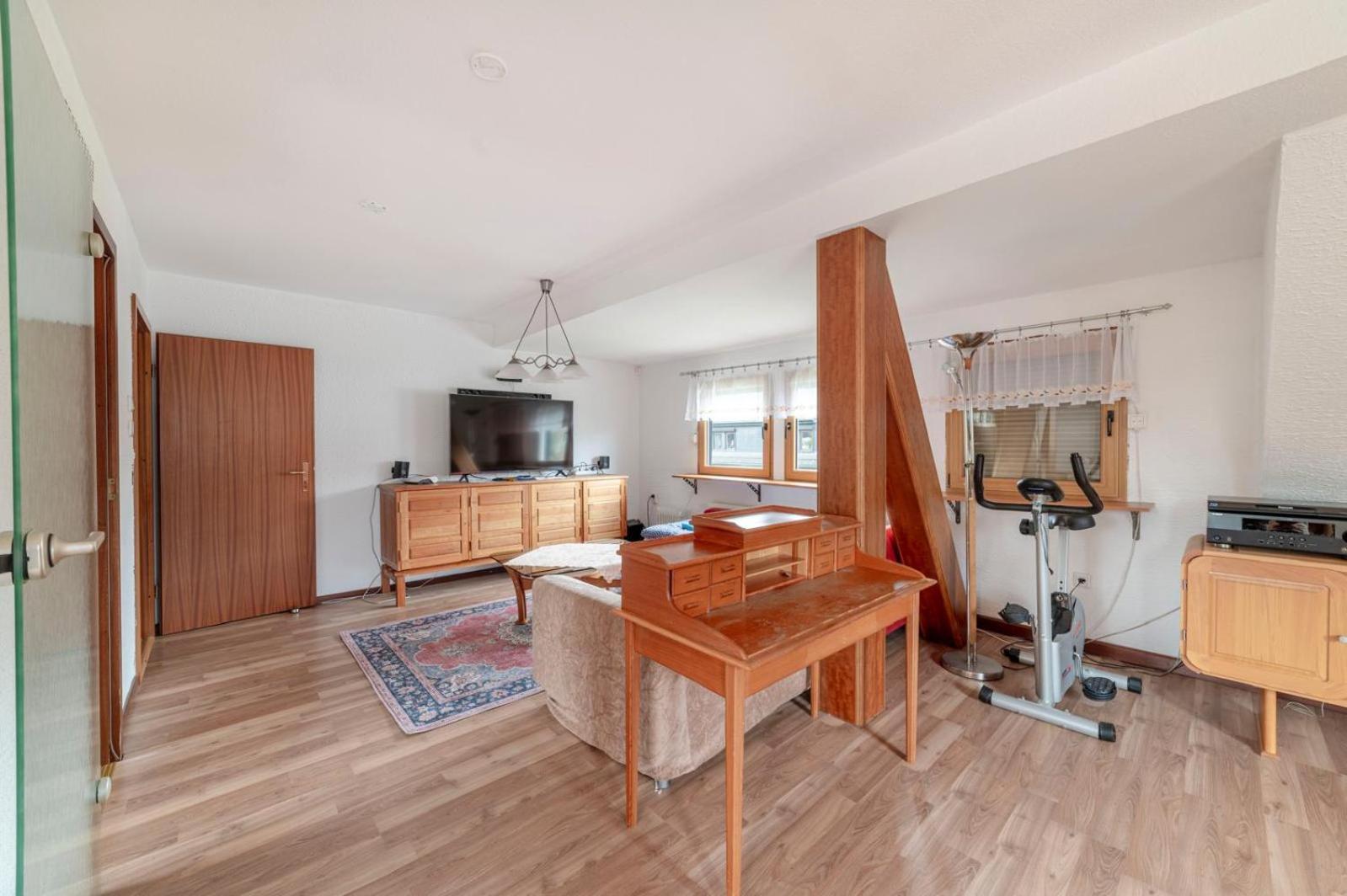 Cozy Villa With Garden, Balcony And Parking Area In Duesseldorf Luaran gambar